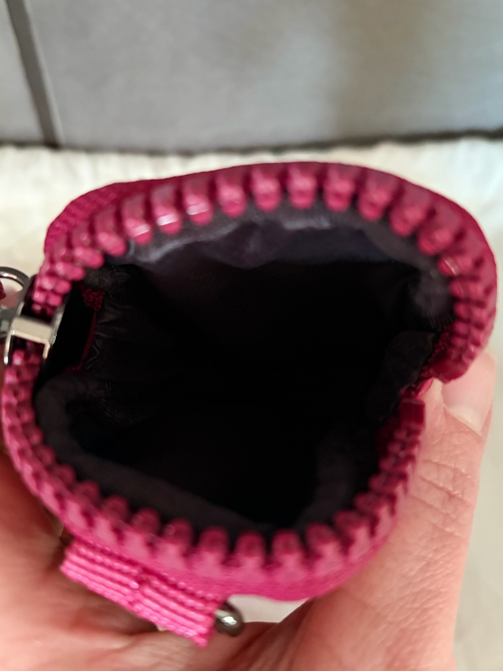 MZ Wallace Peony Pearl Large Link Key Pouch  & Black Cuff Link - Picture 4 of 7